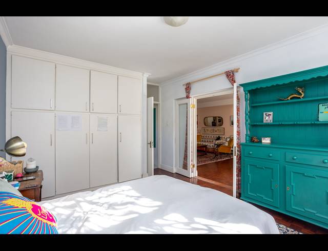 2 BEDROOM APARTMENT FOR SALE IN NEWLANDS